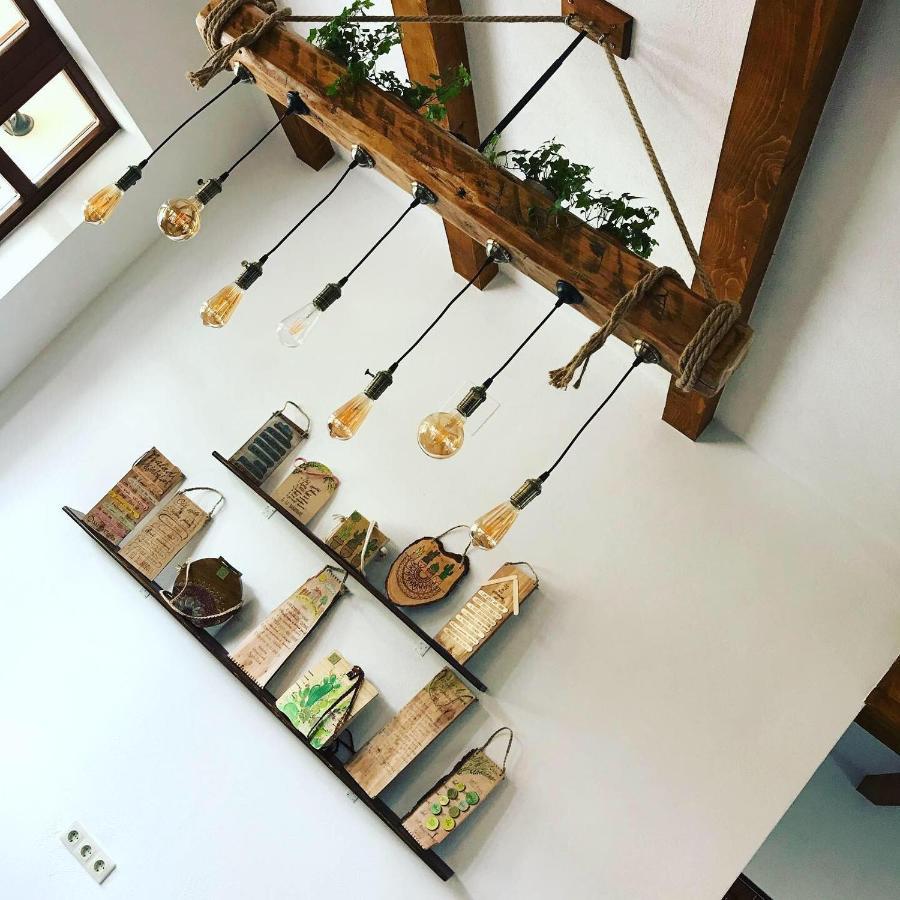 Famives Vendeghaz Bed & Breakfast Racul Exterior foto