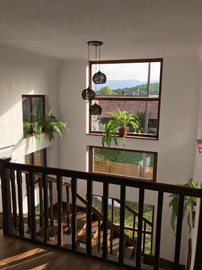 Famives Vendeghaz Bed & Breakfast Racul Exterior foto