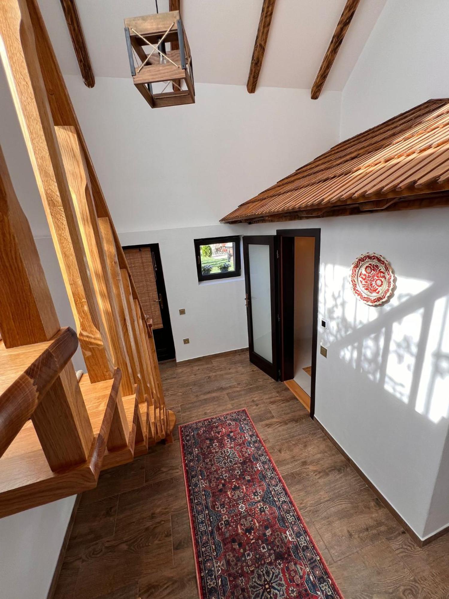 Famives Vendeghaz Bed & Breakfast Racul Exterior foto